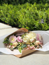 Load image into Gallery viewer, Handwrapped Designer's Choice Bouquet (STANDARD)