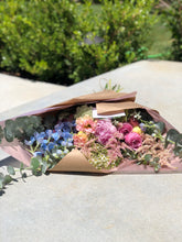 Load image into Gallery viewer, Handwrapped Designer's Choice Bouquet (STANDARD)