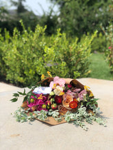 Load image into Gallery viewer, Handwrapped Designer's Choice Bouquet (STANDARD)